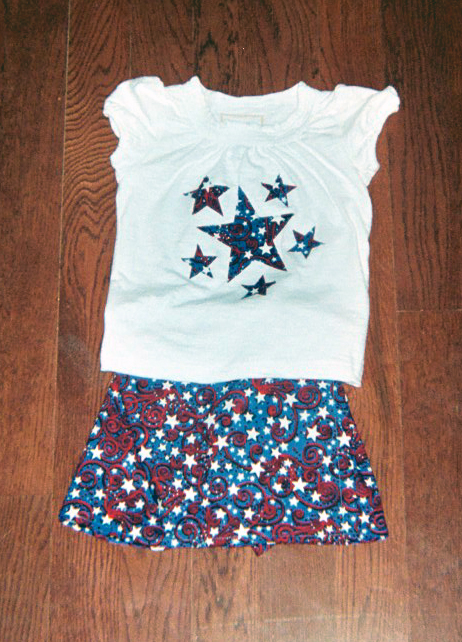 4th of July outfit for Eliana - 7-2-09